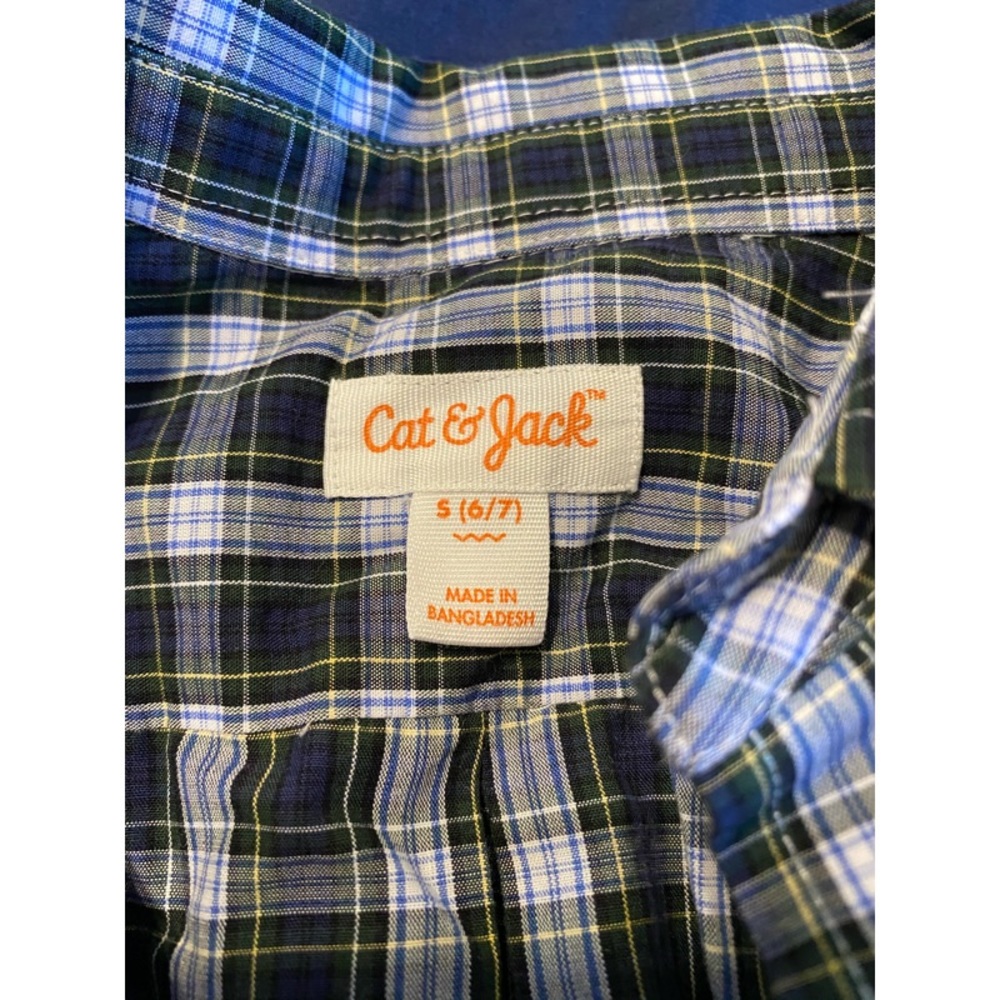Boys button down - Picture 2 of 4